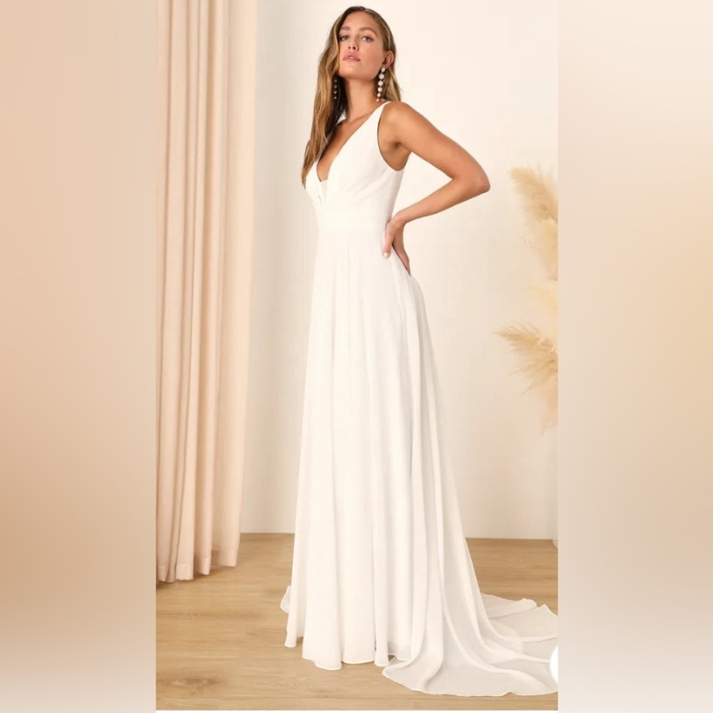 LULUS WHITE MODERN DAY ROMANCE SLEEVELESS PLUNGE MAXI DRESS SZ L #0338